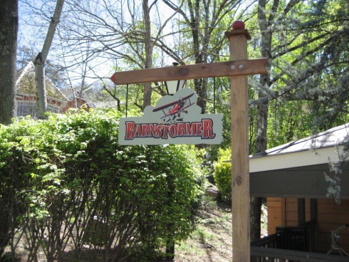 Barnstormer sign