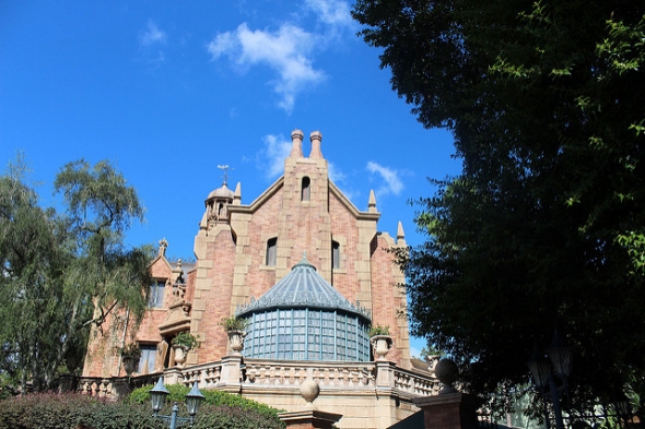 Haunted Mansion exterior