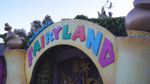 Children's Fairyland sign