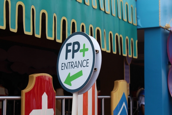 FastPass+ sign