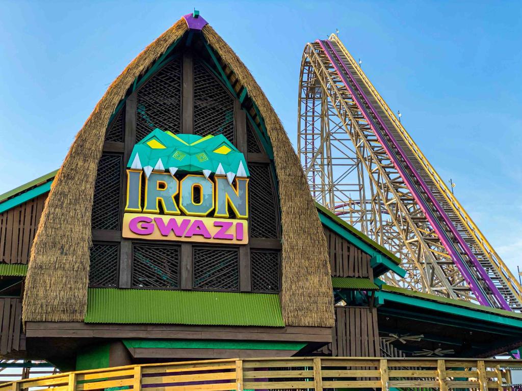 Iron Gwazi's entrance plaza