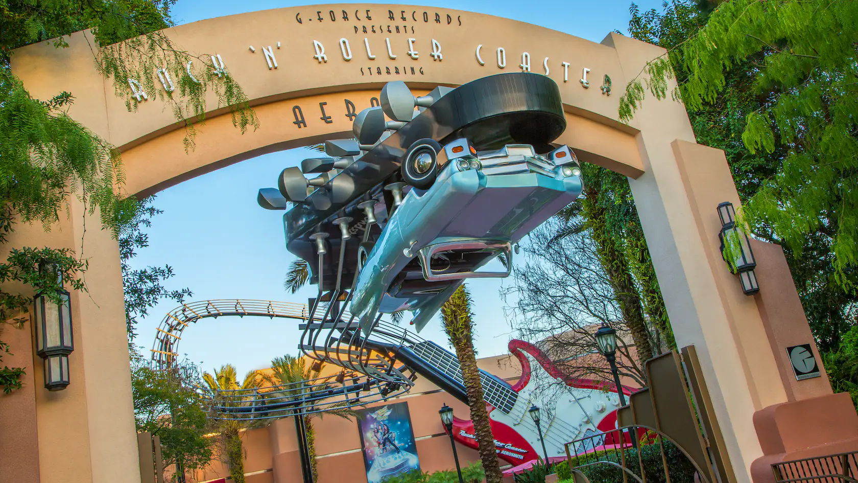 Rock 'n' rollercoaster, Disney